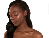 LA PEACH- Glow Highlight Powder